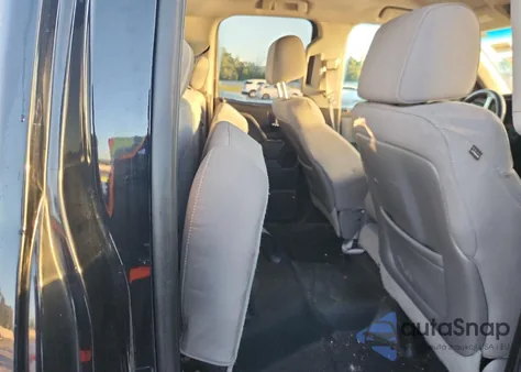 2015 Chevrolet Silverado C1500 z USA, uszkodzony, nr VIN 1GCRCPEH2FZ287254